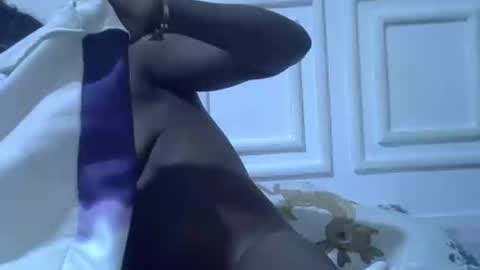 lovebite2543 online show from February 5, 2026, 11:15 am