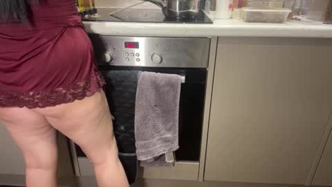 Snapshot of lovecelinexo chatting on November 7, 2025, 6:30 pm Celine online show from November 7, 2025, 6:30 pm