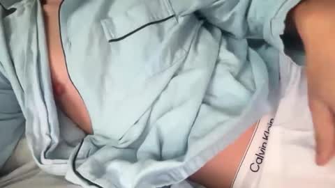 lovecoquin online show from November 6, 2025, 3:13 pm