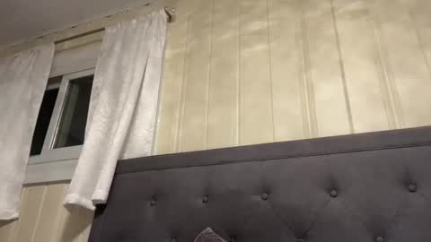 loved19 online show from December 22, 2025, 11:02 pm