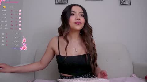 Snapshot of loveegirll chatting on January 30, 2025, 2:27 am katalina   online show from January 30, 2025, 2:27 am