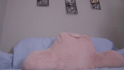 Snapshot of loveegirll chatting on June 5, 2026, 4:08 am katalina online show from June 5, 2026, 4:08 am