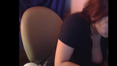 Ashley and Leon online show from November 5, 2025, 10:37 am