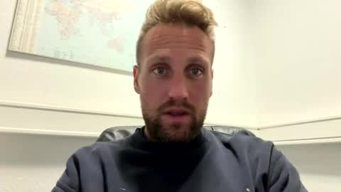 Snapshot of lovefuesse chatting on October 9, 2025, 11:30 am lovefuesse online show from October 9, 2025, 11:30 am