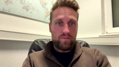 lovefuesse online show from March 20, 2026, 12:10 pm