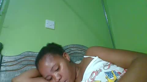 Snapshot of lovegal335 chatting on May 24, 2026, 9:20 pm lovegal335 online show from May 24, 2026, 9:20 pm