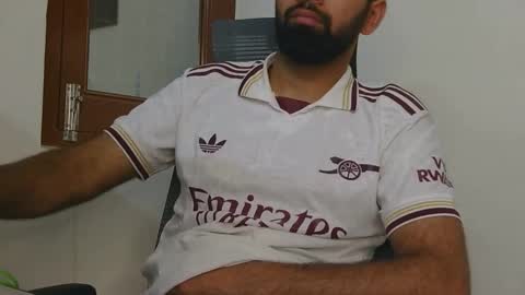 Snapshot of lovehairyindian chatting on February 14, 2026, 12:57 pm Indian hairy online show from February 14, 2026, 12:57 pm