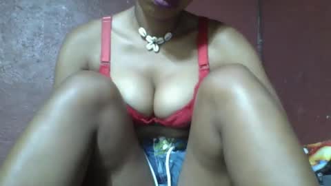 Snapshot of loveinlife750427 chatting on March 8, 2025, 4:01 am loveinlife750427 online show from March 8, 2025, 4:01 am