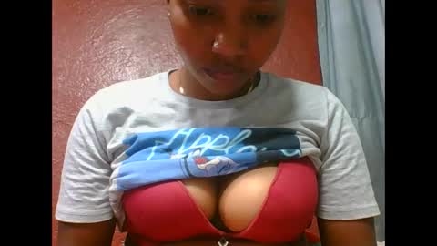 loveinlife750427 online show from September 16, 2025, 7:31 am