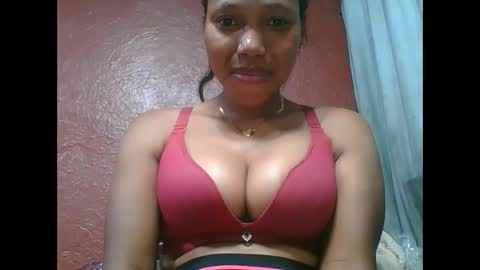 Snapshot of loveinlife750427 chatting on November 14, 2025, 8:18 pm loveinlife750427 online show from November 14, 2025, 8:18 pm