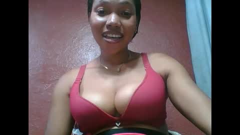 Snapshot of loveinlife750427 chatting on November 17, 2025, 6:08 am loveinlife750427 online show from November 17, 2025, 6:08 am