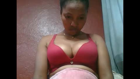 Snapshot of loveinlife750427 chatting on November 19, 2025, 10:26 am loveinlife750427 online show from November 19, 2025, 10:26 am