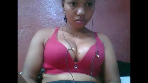 Snapshot of loveinlife750427 chatting on January 9, 2026, 7:22 am loveinlife750427 online show from January 9, 2026, 7:22 am