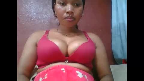 Snapshot of loveinlife750427 chatting on January 17, 2026, 9:25 am loveinlife750427 online show from January 17, 2026, 9:25 am