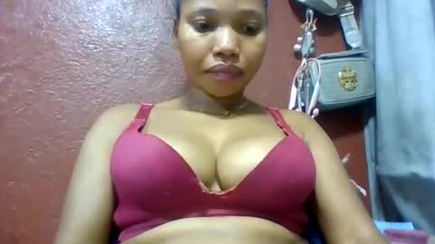 loveinlife750427 online show from May 28, 2026, 3:04 am