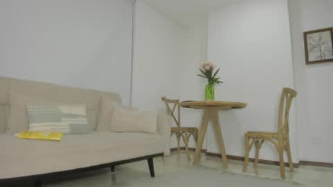 Val online show from May 7, 2026, 2:06 am
