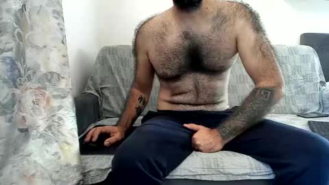 Snapshot of loveivat80 chatting on October 13, 2025, 6:13 am loveivat80 online show from October 13, 2025, 6:13 am