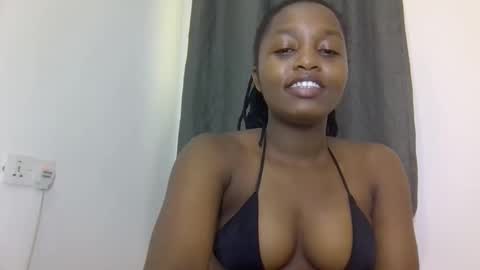 lovelbrownie online show from April 27, 2026, 9:29 am