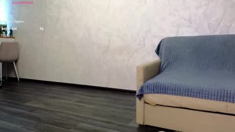 Molly online show from March 19, 2026, 5:39 pm