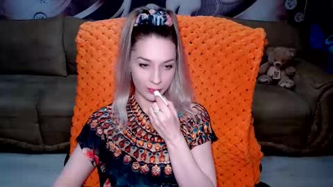 private open online show from March 1, 2025, 4:44 pm