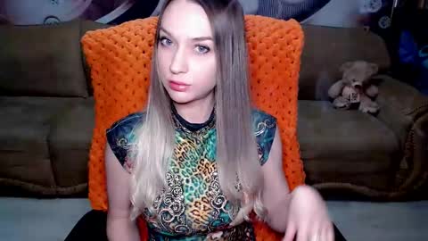 private open online show from March 5, 2025, 10:11 am
