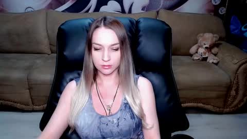 private open online show from March 10, 2025, 4:35 pm