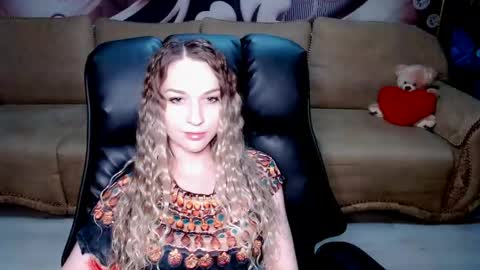 Snapshot of lovellymalina chatting on April 22, 2026, 4:41 pm private open online show from April 22, 2026, 4:41 pm