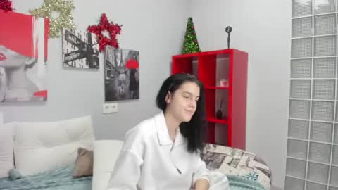 lovely__audrey online show from December 14, 2025, 1:27 pm