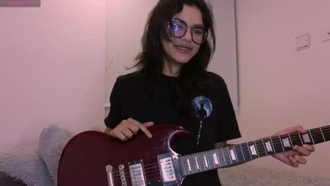 Snapshot of lovely_allys chatting on September 17, 2025, 1:29 am Allyson 3 online show from September 17, 2025, 1:29 am