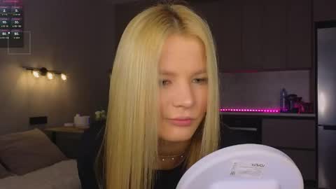 Jenny online show from May 13, 2026, 1:58 am
