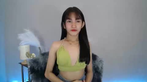 Snapshot of lovely_bellax chatting on May 13, 2026, 3:48 am BELLA online show from May 13, 2026, 3:48 am