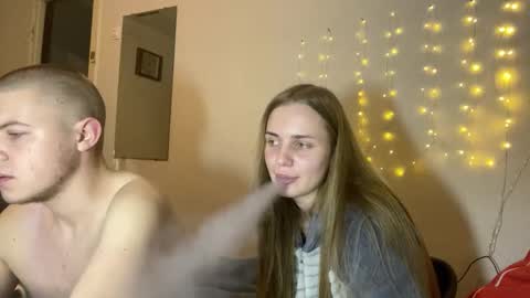 lovely_couple00 online show from March 19, 2026, 10:47 pm