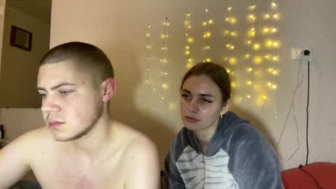 lovely_couple00 online show from March 26, 2026, 6:24 pm