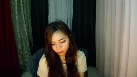 Snapshot of lovely_cummerx chatting on December 7, 2024, 12:19 am JAM online show from December 7, 2024, 12:19 am