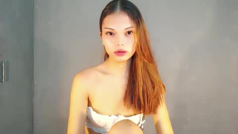 Snapshot of lovely_darlingx chatting on June 9, 2026, 11:38 pm Precious . online show from June 9, 2026, 11:38 pm