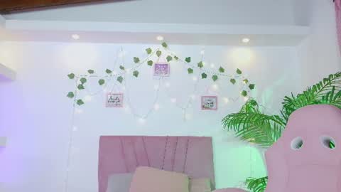 Snapshot of lovely_eimy chatting on August 1, 2026, 2:16 pm Eimy online show from August 1, 2026, 2:16 pm