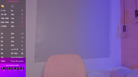 Snapshot of lovely_emma18 chatting on October 1, 2025, 1:06 pm Emma online show from October 1, 2025, 1:06 pm