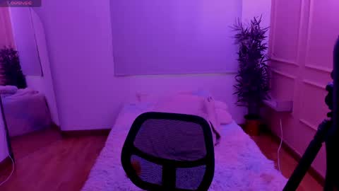 Emma online show from June 5, 2026, 1:39 pm