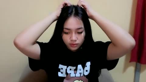 Snapshot of lovely_leah23 chatting on September 22, 2025, 4:58 am lovely_leah23 online show from September 22, 2025, 4:58 am