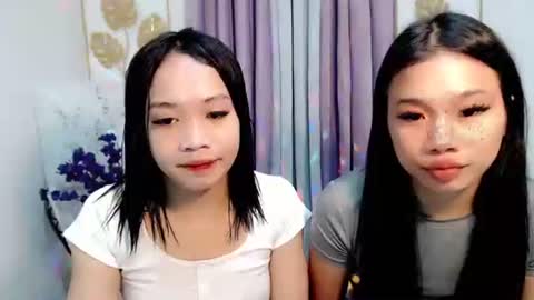 lovely_lianne online show from October 19, 2025, 1:12 pm