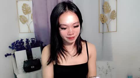 Snapshot of lovely_lianne chatting on April 19, 2026, 8:00 pm lovely_lianne online show from April 19, 2026, 8:00 pm