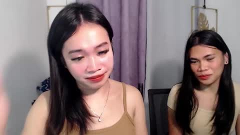 Snapshot of lovely_lianne chatting on April 23, 2026, 10:25 am lovely_lianne online show from April 23, 2026, 10:25 am