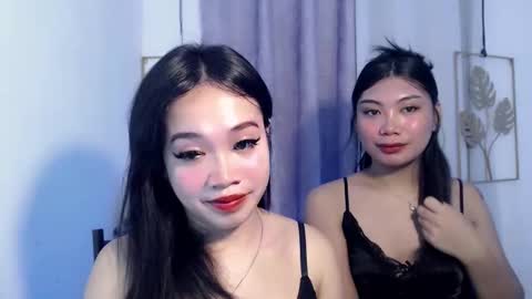 Snapshot of lovely_lianne chatting on May 4, 2026, 1:51 pm lovely_lianne online show from May 4, 2026, 1:51 pm