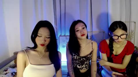 Snapshot of lovely_lianne chatting on May 12, 2026, 10:51 pm lovely_lianne online show from May 12, 2026, 10:51 pm