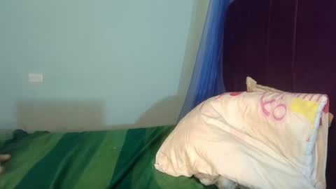Snapshot of lovely_maia chatting on July 14, 2026, 5:01 am Maya online show from July 14, 2026, 5:01 am