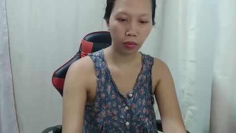 lovely_pinayxxx online show from May 16, 2026, 12:26 pm