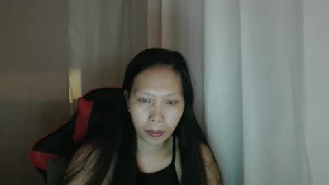 lovely_pinayxxx online show from May 19, 2026, 1:28 pm