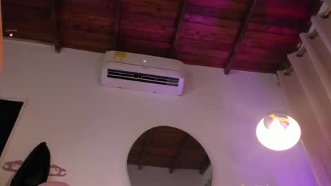    online show from November 5, 2025, 10:26 am