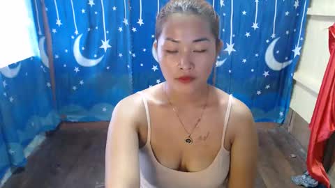 Snapshot of lovely_singlemom chatting on November 16, 2025, 1:11 am ask me dear online show from November 16, 2025, 1:11 am
