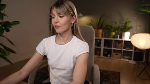 Snapshot of lovely_tammy chatting on April 30, 2026, 1:39 pm Very miss youWill be back soon Tammy online show from April 30, 2026, 1:39 pm